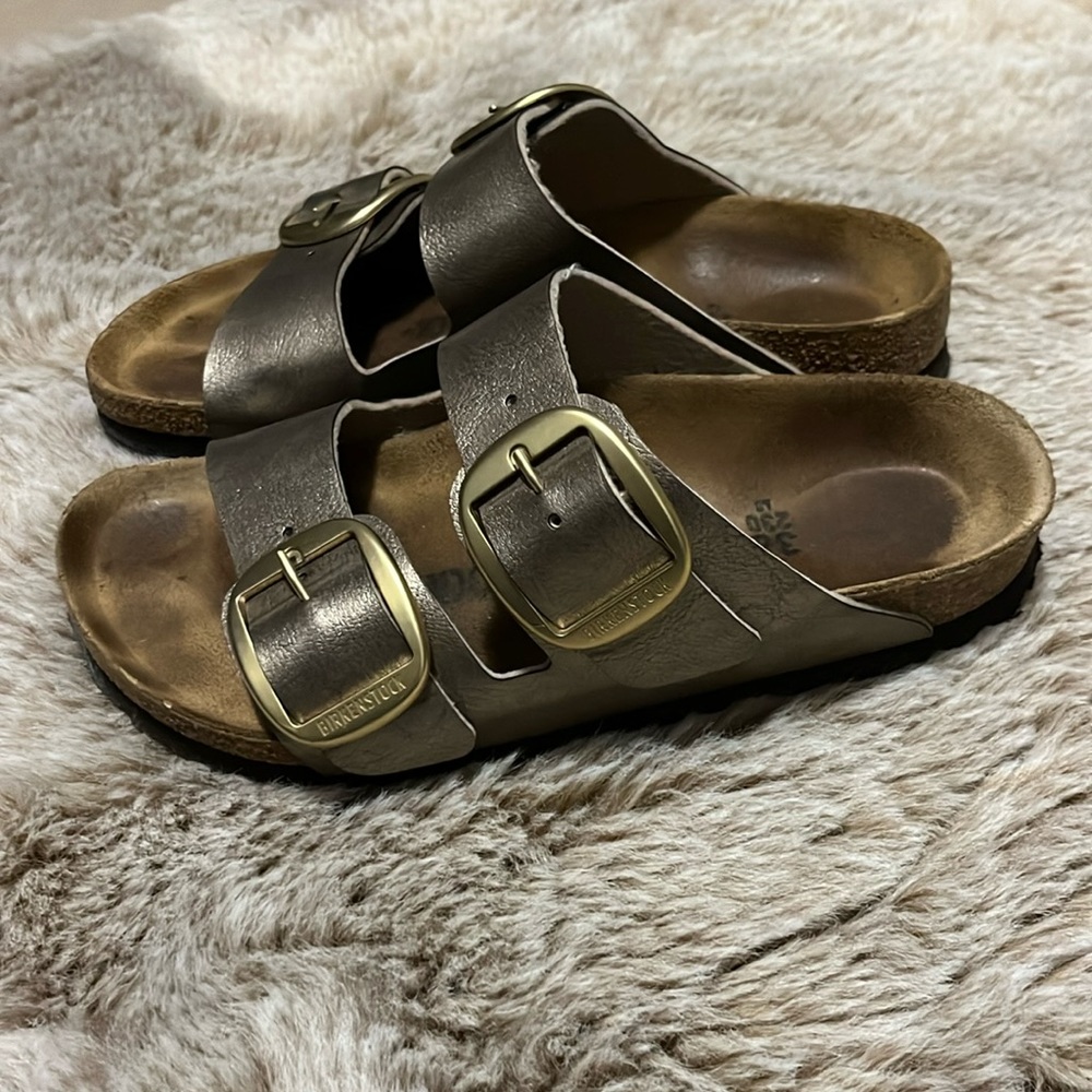 Birkenstock Arizona Big Buckle. Graceful Taupe. In good used condition.
